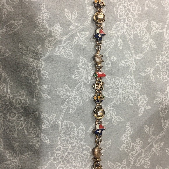 ❤️ Vintage Bracelet ❤️ - Picture 2 of 5